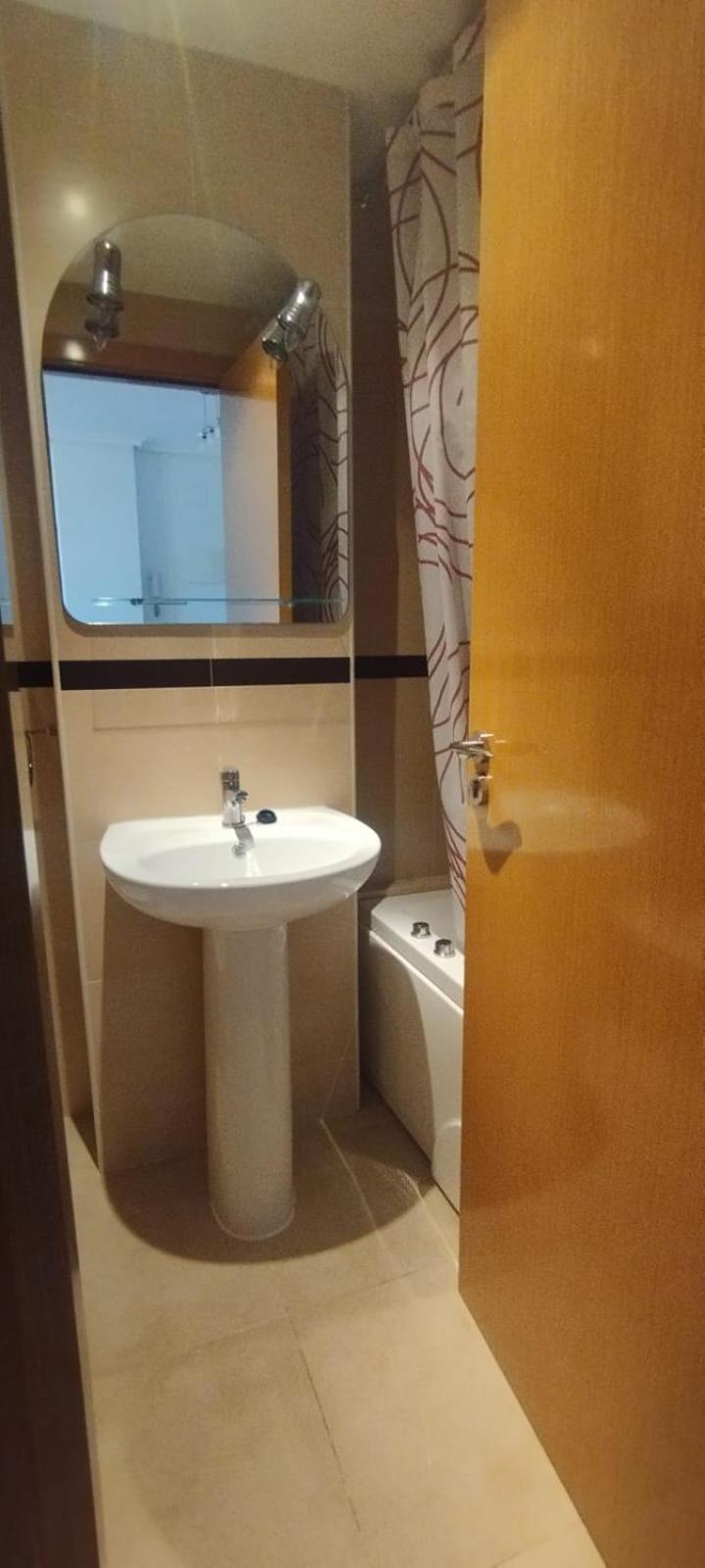 Apartamento Equipado En La Playa Torre La Sal カバネス エクステリア 写真